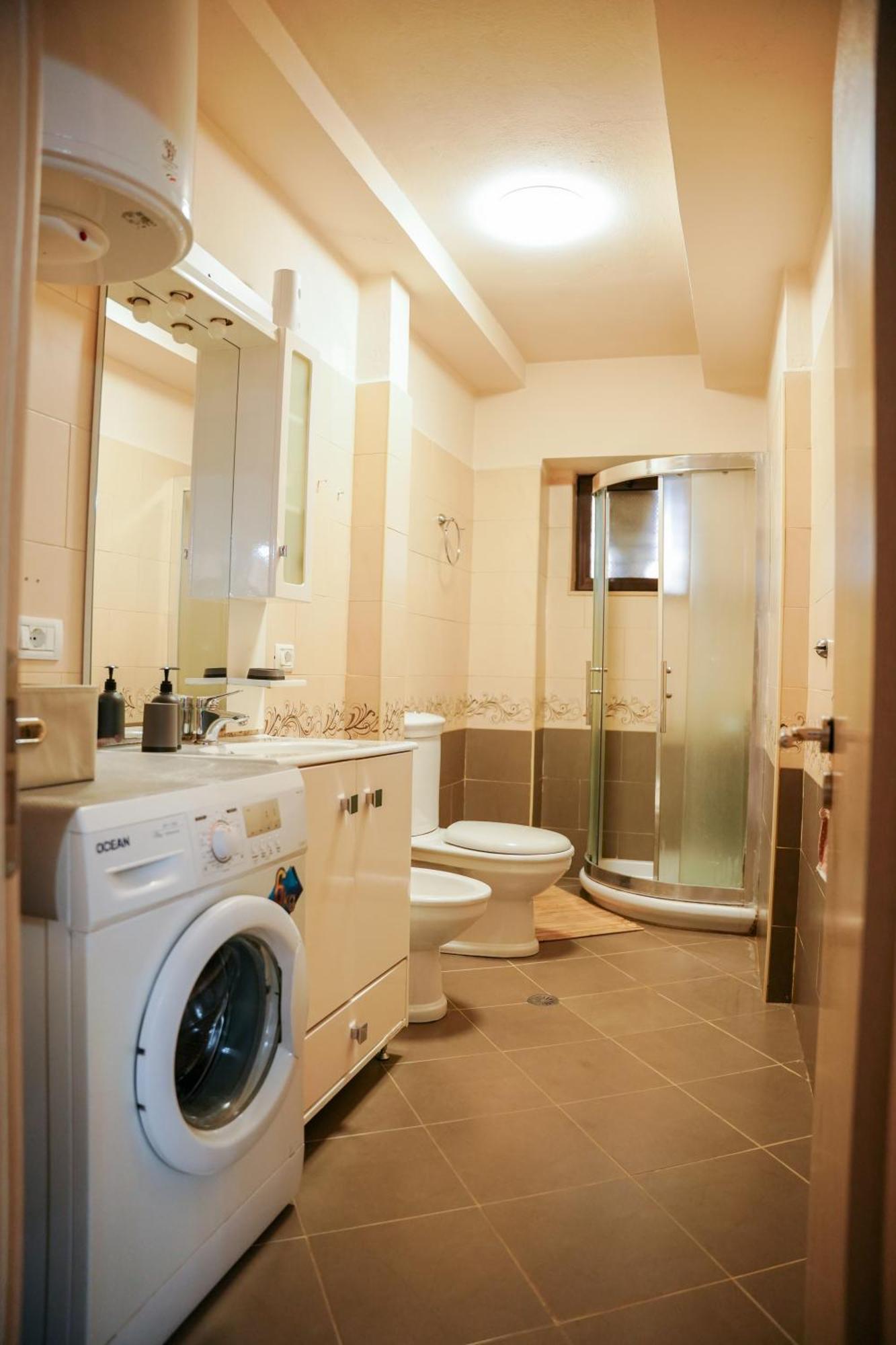 Tirana Centre Lions Gate 1 Apartment Luaran gambar