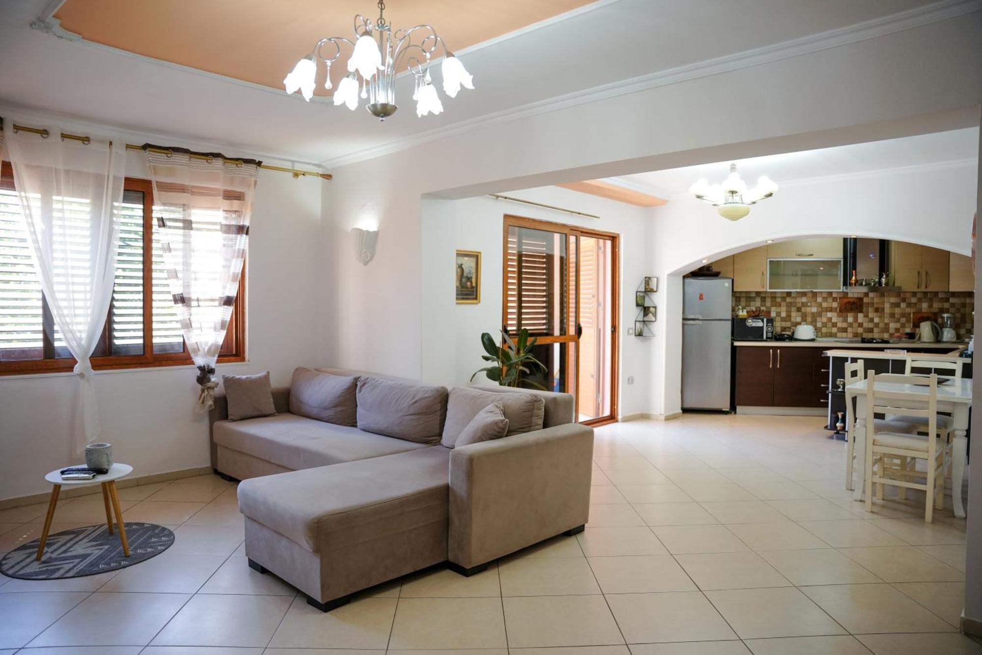 Tirana Centre Lions Gate 1 Apartment Luaran gambar