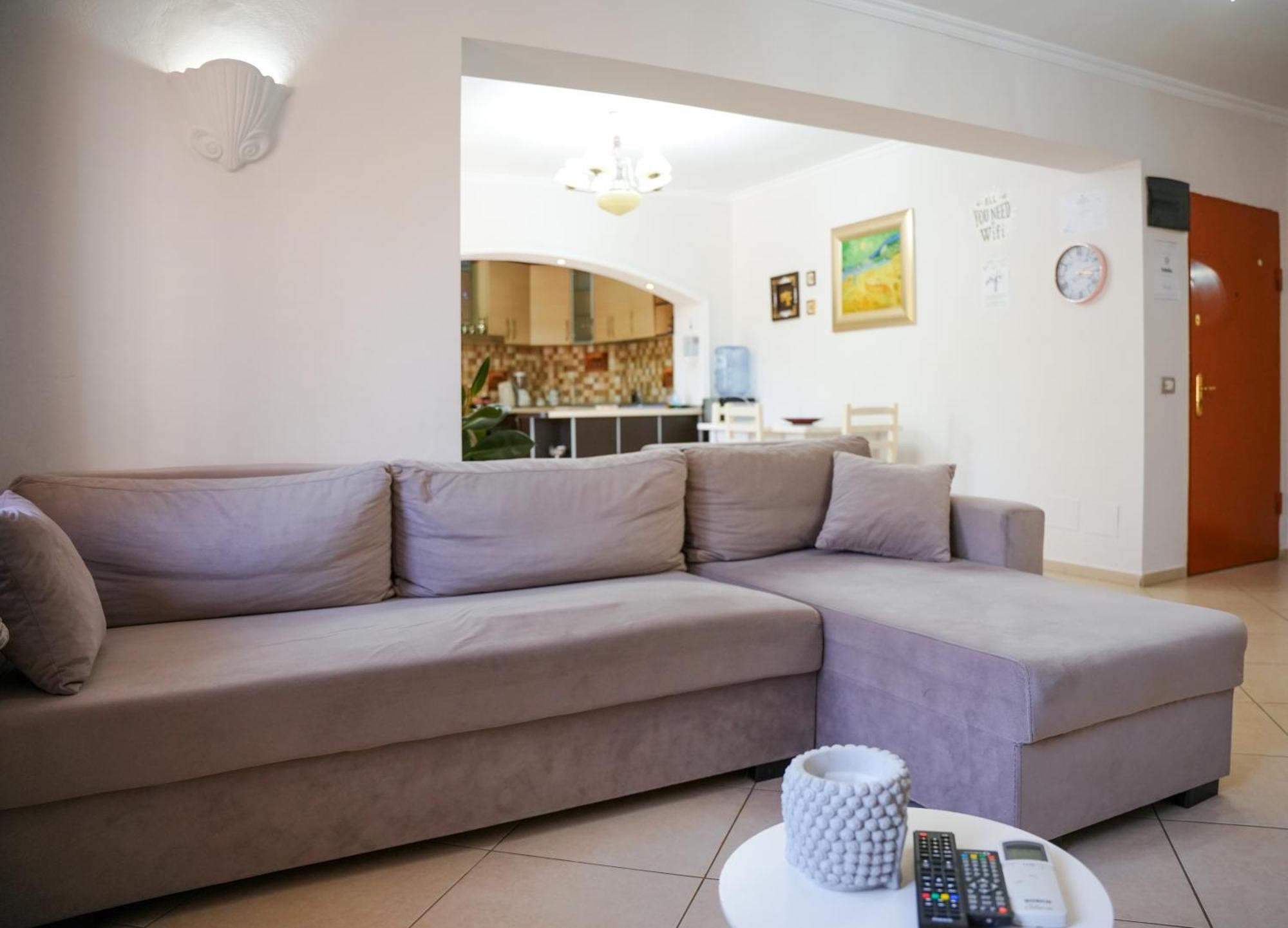 Tirana Centre Lions Gate 1 Apartment Luaran gambar